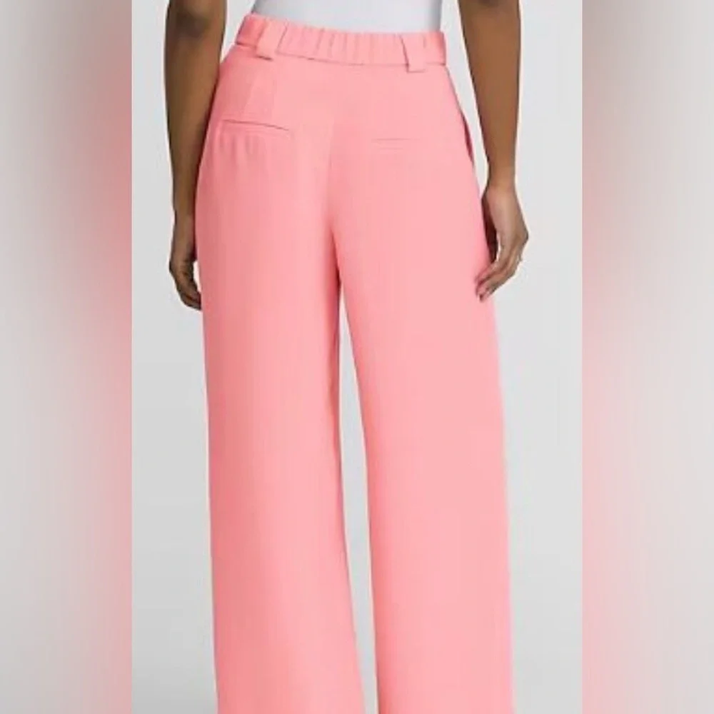 NWT Express Luxe Comfort High Rise Wide Leg Pant